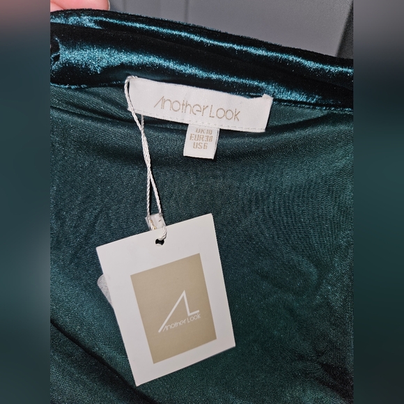 Another Look Velvet Green Dress - Picture 3 of 4